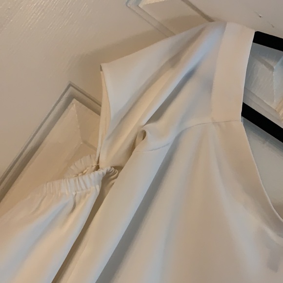 Off the shoulder split sleeve blouse - Picture 2 of 7